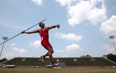 【kaiyun】独行侠迎战湖人，防守浓眉战术揭秘，提前夹击迫使其出球成胜负手