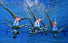 【开云官网】东亚杯战报，韩国3-0击败中国，李东炅轰入世界波，谢文能不幸伤退